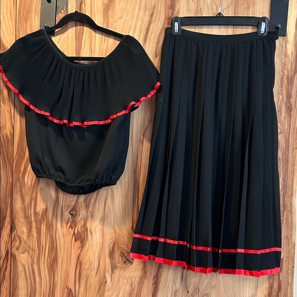 Source Unknown Black and Red Skirt Set vintage Spanish Flamenco style